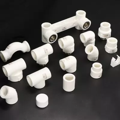 Трубы ППР и фитинги белые и серые