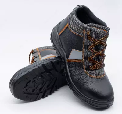 ботинки - от 210 000 сум / пара