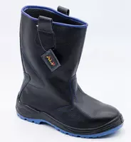 250 000 сум Титан сапоги