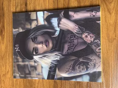 картина девушки - 180 000 сум / шт.