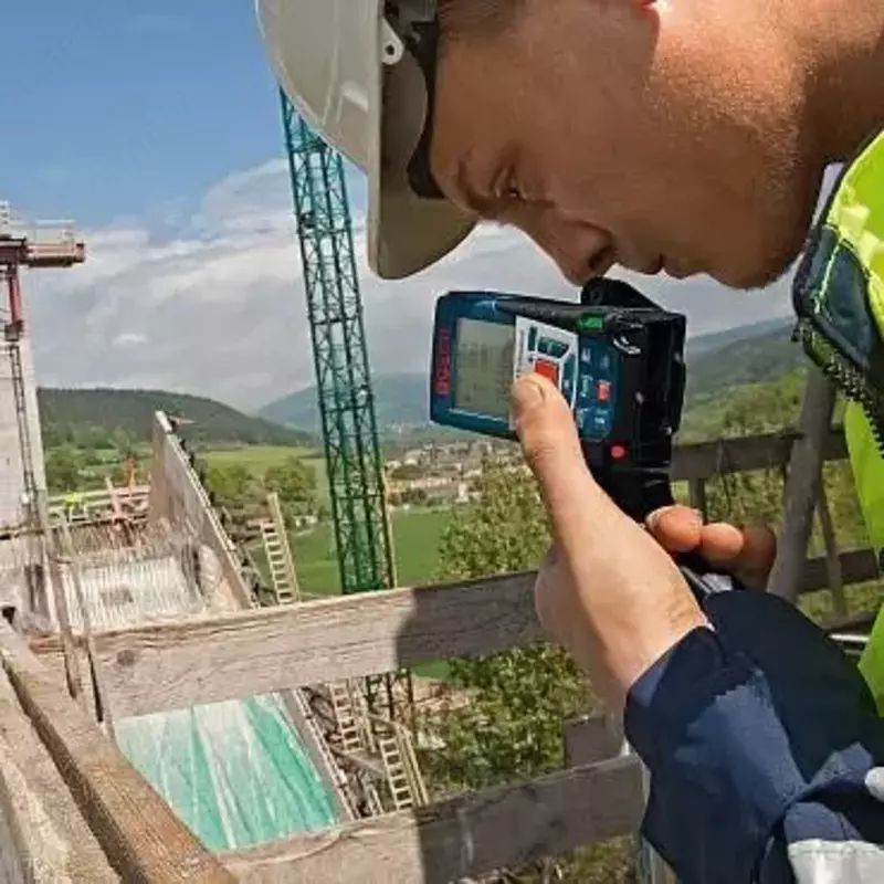 Bosch GLM-150 Professional - лазерный дальномер - от {0} сум