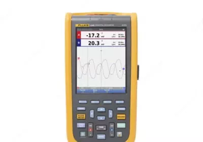 Osiloskop Fluke 124B/INT/S - 109 000 000 so'm / donadan