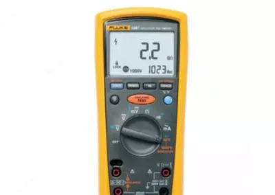 Tekshirish bilan Fluke 1587 megohmmetr