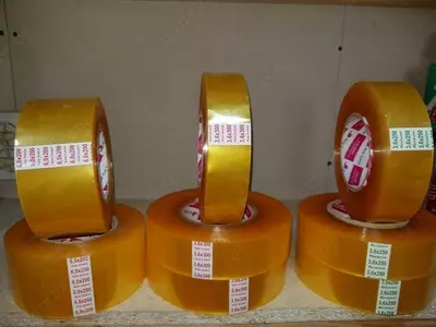 Клейкая лента хозяйственная