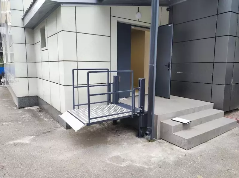 Вертикальный инвалидный подъёмник ComDis120 - Лифт для инвалидов