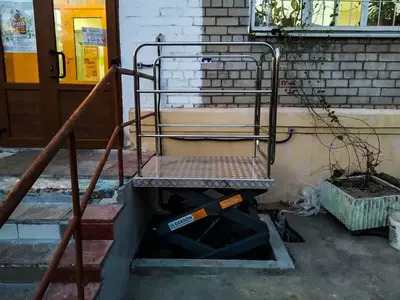 Инвалидный подъёмник ножничного типа СomDis-250 X Ruisel Elevator