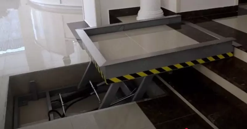 Параллелограммный подъёмник для инвалидов ComDis-250 M