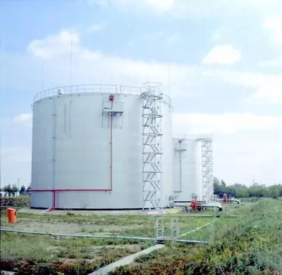 Резервуар вертикальный стальной. Объем от 100 до 10 000 м3