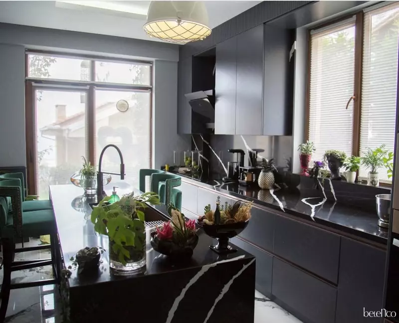 71 kv. m. Ulgurji va chakana