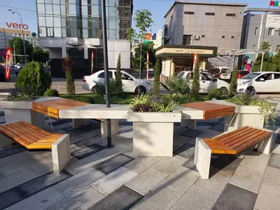 Скамейка / урна / мусор бак / ландшафт дизайн / остановка / банкомат