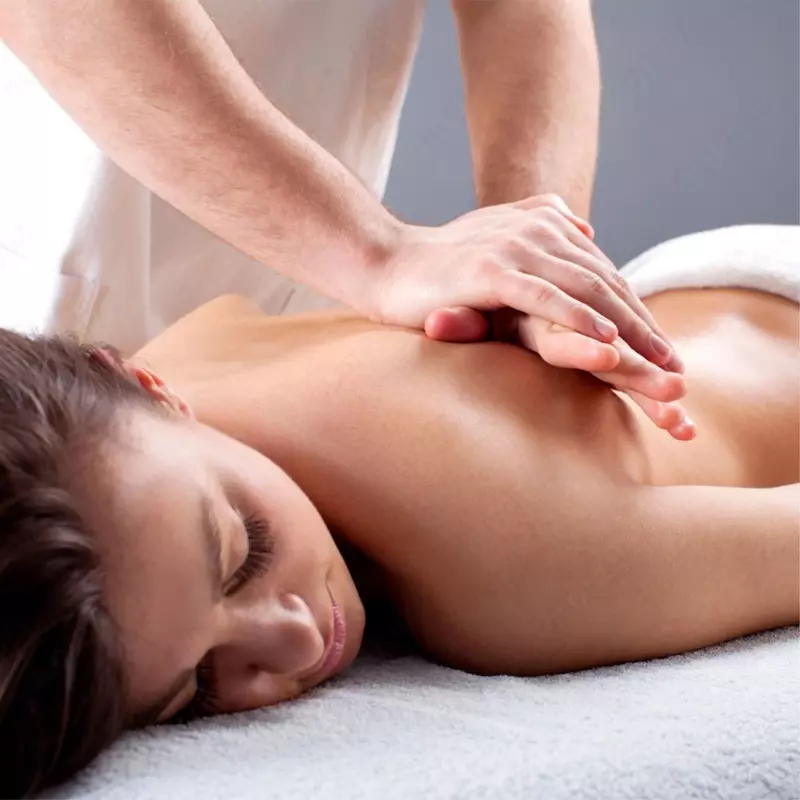 Yalangoch va chiroyli qizlar rasmlar Porno komiks musodara egizaklar 3-qism