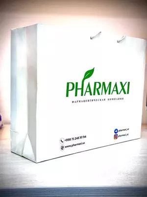 Toshkentda logotip bilan qog‘oz paketlarni bosib chiqarish. Sovg‘a paketlari. Chakana savdo