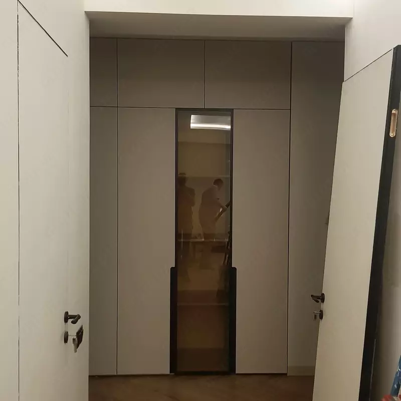 Garderob shkaflari. TWENTY-TWENTY