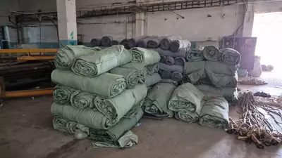 Tent Brezent - 1 375 771.5 so'm / dona