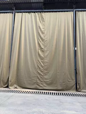 40 000 сум / кв.м Брезентовые шторы