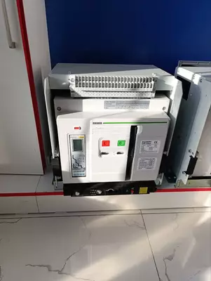 Воздушные автоматические выключатели - Цена по запросу