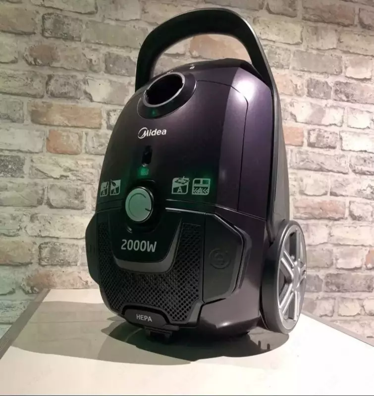 Changyutgich "Midea" M-4317, 2000 Vt (binafsha/qora)