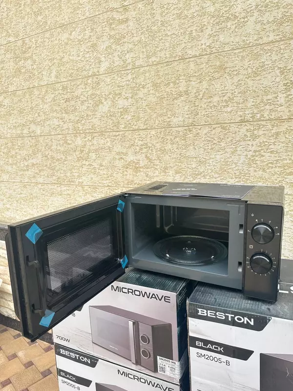 Микроволновая печь "BESTON" SM2004-B, 700W, 20 л (Черная)