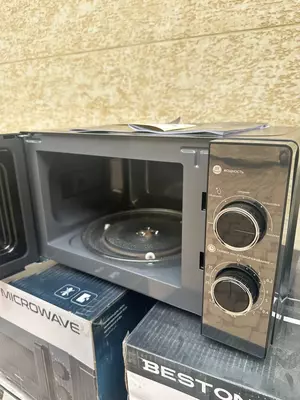 Микроволновая печь "BESTON" SM2005-МВ, 700W, 20 л (Черная/серебристая)