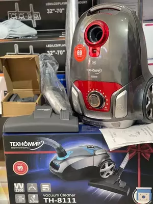 Technomir TH-8111 maishiy changyutgich, 2200 Vt, 3 l chang to'plami, 3 ta biriktirma (Xitoy) qizil/kumush