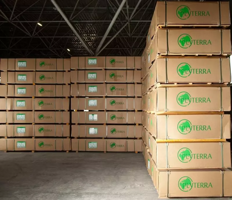   Plyterra DECK laminatlangan kontrplak 18mm  Rossiya  birinchi qollar