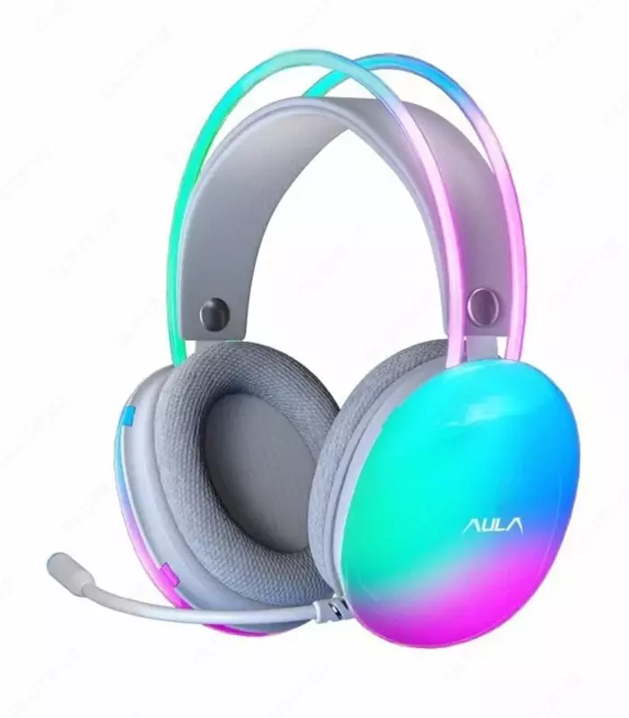 с микрофоном