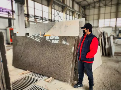 Гранит Слэб  «PASHOT brown» 2 см - 299 080.8 сум / кв.м