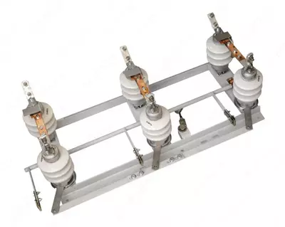 1 600 000 сум / шт Разъединитель типа РЛНД-10/400 3П с приводом ПРНЗ-10