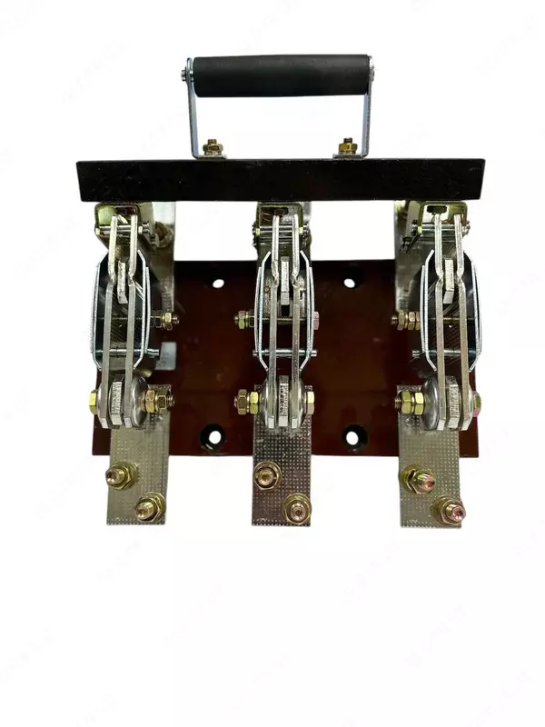 Рубильник 630А — надёжное и безопасное ручное управление цепями!