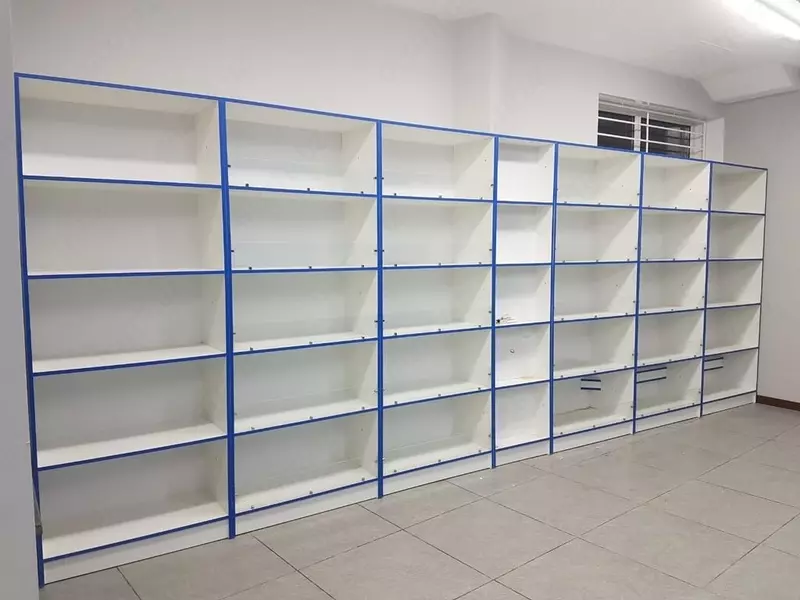 Cтеллаж для магазина Только в розницу