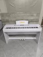 Raqamli pianino. Elektron pianino. Raqamli fortepiano Yamaha (oq)