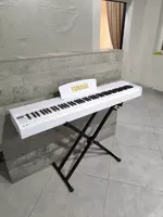 Цифровое пианино .Электронное пианино . Фортепиано Yamaha (белый) - 5 000 000 сум