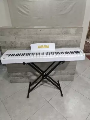 5 000 000 сум / шт Цифровое пианино .Электронное пианино . Фортепиано Yamaha (белый)