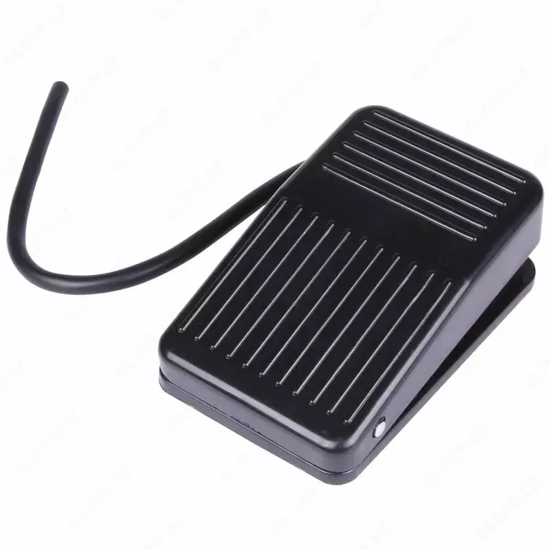 Кнопка-педаль (металл) UPOWER FS  черная  1С (НО+НЗ)  220 2(10)А
