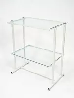 Tibbiy asboblar stoli