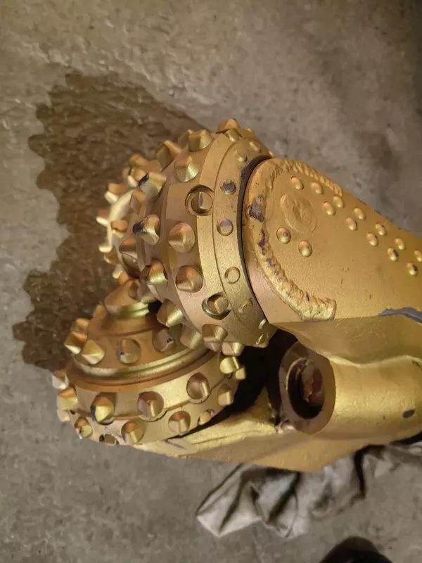 Долота для бурение скважин - по запросу