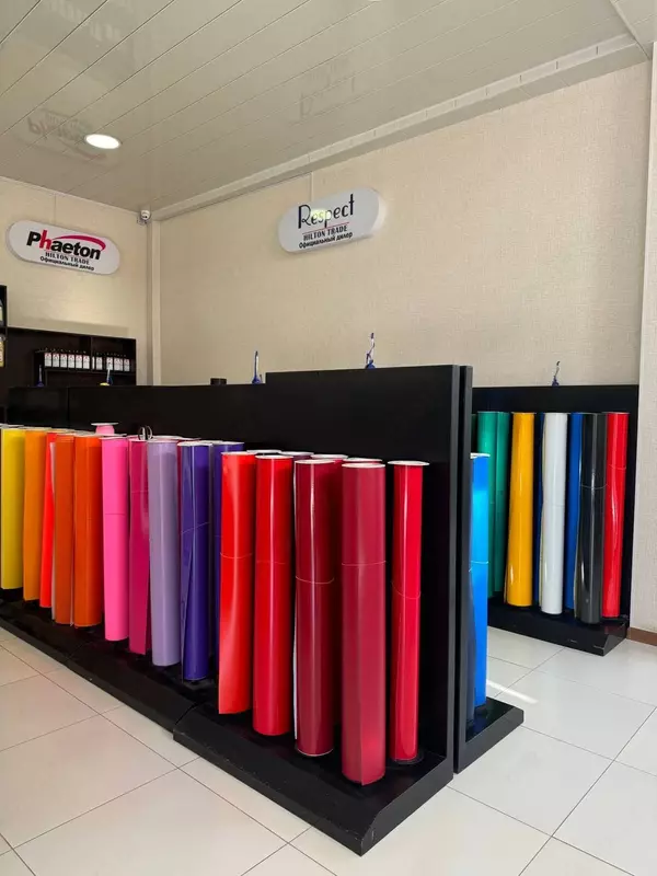 Ozi yopishqoq plyonka