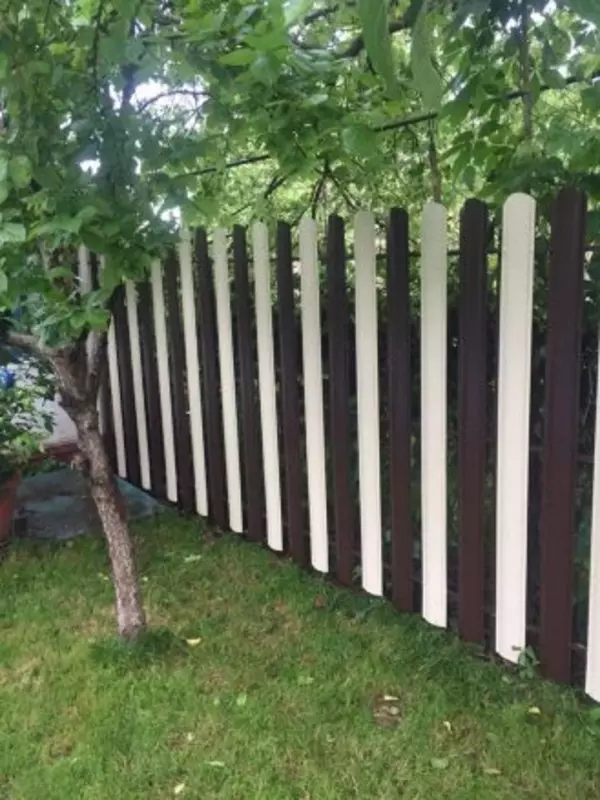 Заборы и ограждения из евроштакетника - ЛСТК БИЛДИНГ