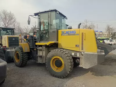 Погрузчик ХСМЖ - 430 000 000 сум / шт.