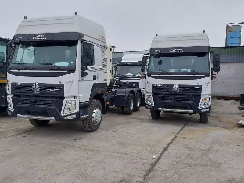 Тягач Хово V7