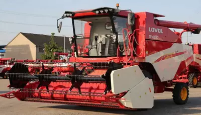 Комбайн для уборки пшеницы GV 100