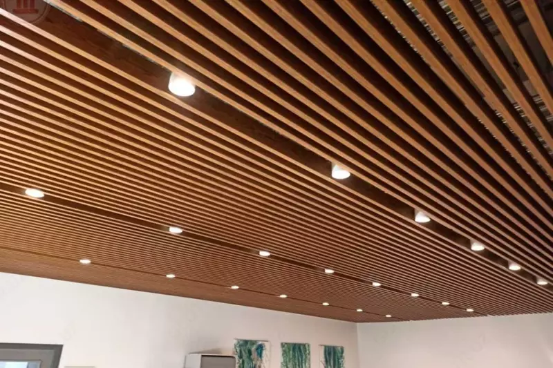 Реечный подвесной потолок - 9 472.2 сум