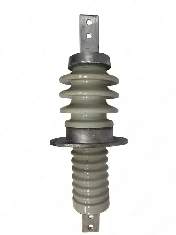 Проходной изолятор ИПУ-10/630