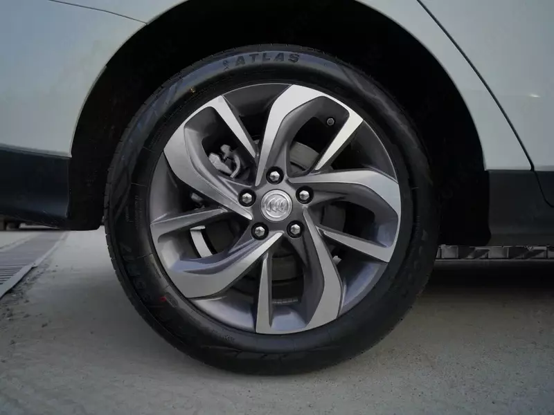 Buick Velite 6 – современный электромобиль - Abozor Comfort