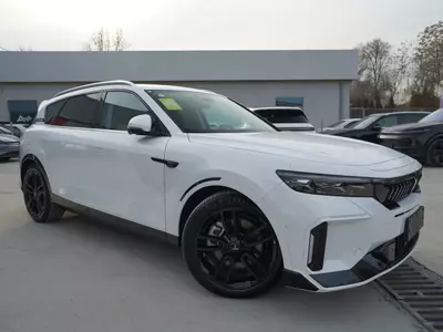 446 714 250 сум / шт. Voyah Free – мощный и технологичный гибридный кроссовер