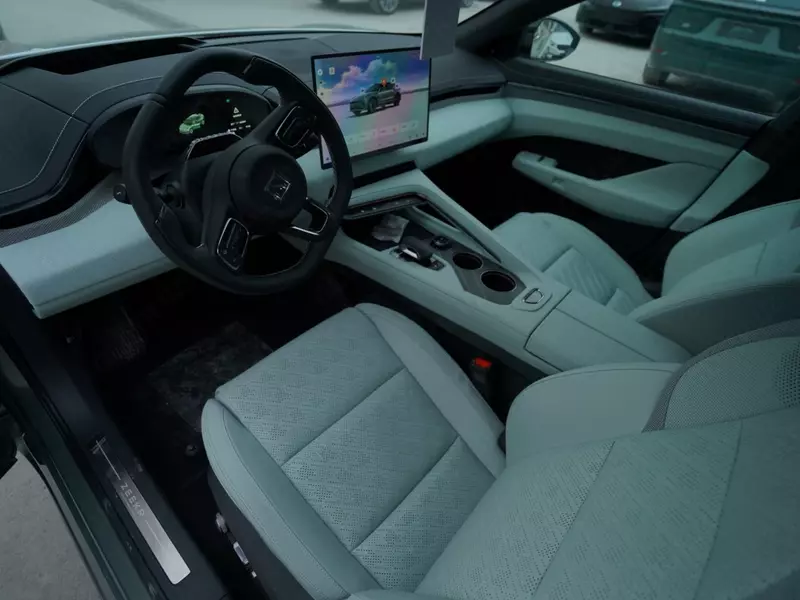 Zeekr 001 – qudratli va innovatsion elektromobil Abozor Comfort