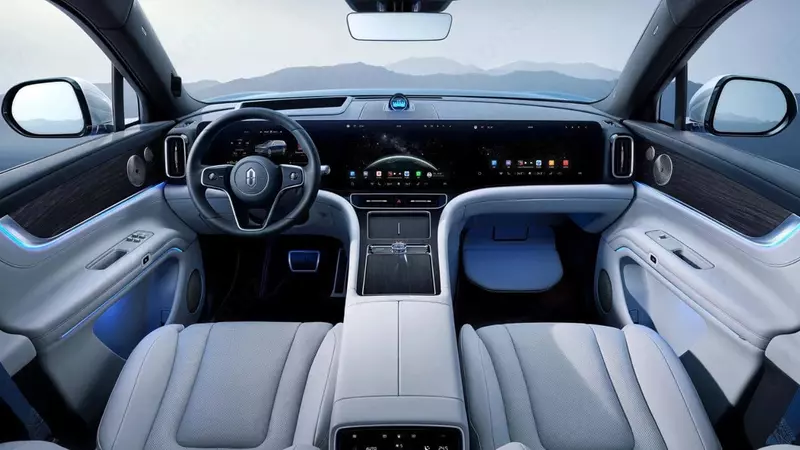 Внедорожник - кроссовер "Seres M9" MAX