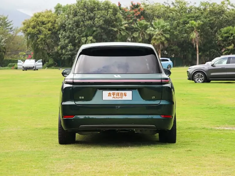 Внедорожник - кроссовер "LiXiang L9" 2024 Ultra 2025 (Гибрид) Ассортимент Abozor Comfort