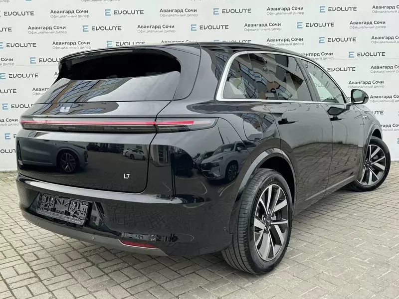 Внедорожник - кроссовер "LiXiang L7" Ultra 2025 (Гибрид) Черный Abozor Comfort