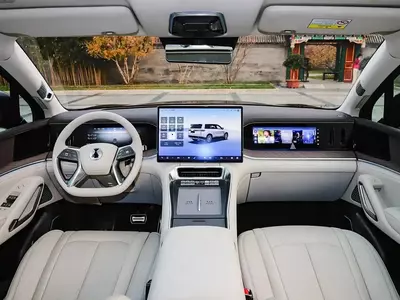 Автомобиль кроссовер - внедорожник "BYD" DENZA N9 (Гибрид) Ассортимент Только в розницу